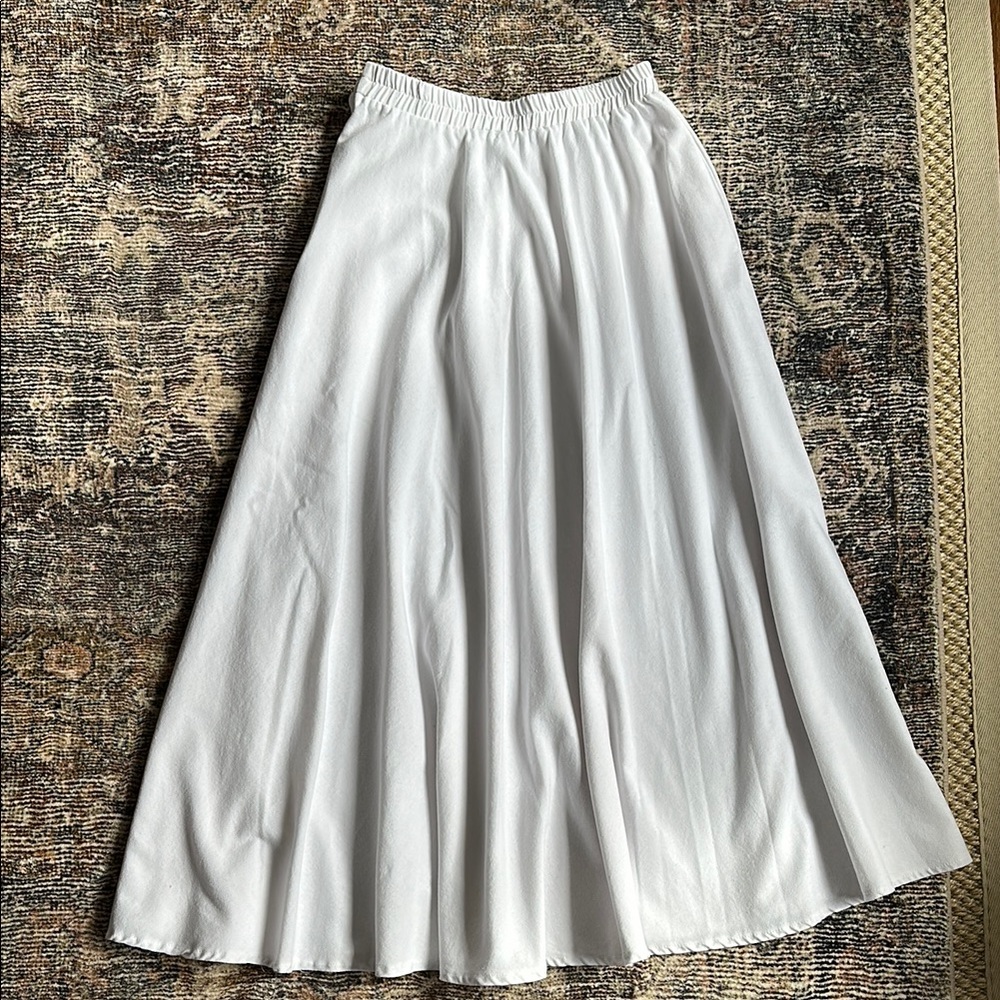 Elegant White Cotton and Linen Maxi Skirt